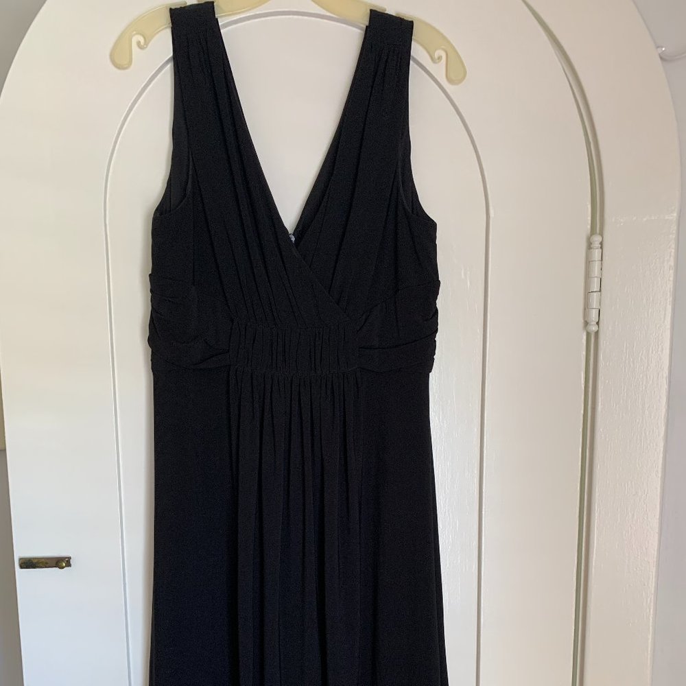 White House Black Market LBD